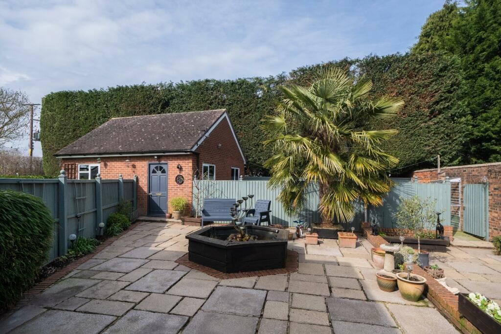 Additional image 44 of Back Lane, Spurstow