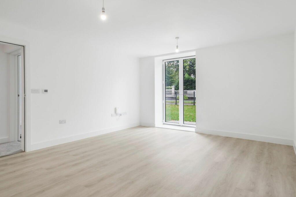 Additional image 16 of Brandon Parade, Leamington Spa, Warwickshire, CV32 4BZ