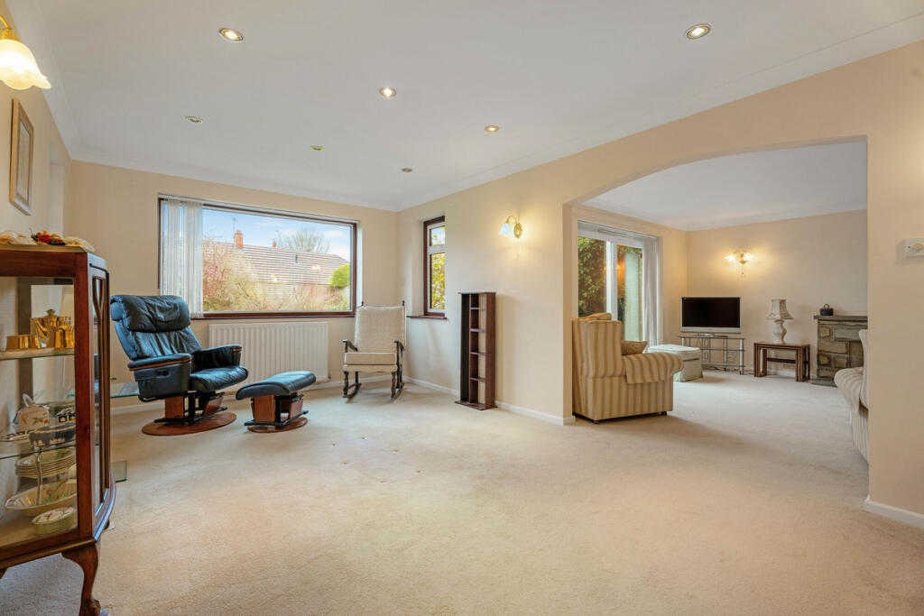 Additional image 10 of Queens Close, Harbury, Warwickshire CV33 9JJ