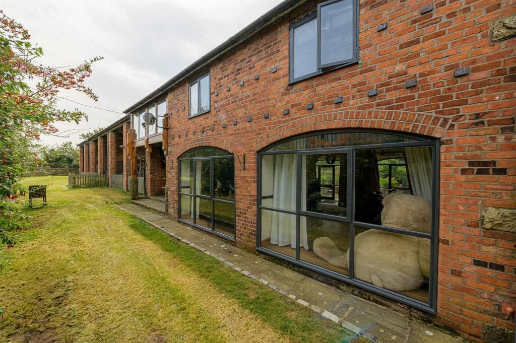 Additional image 47 of Oak Bank Barn, Heatley Lane, Broomhall, Nantwich