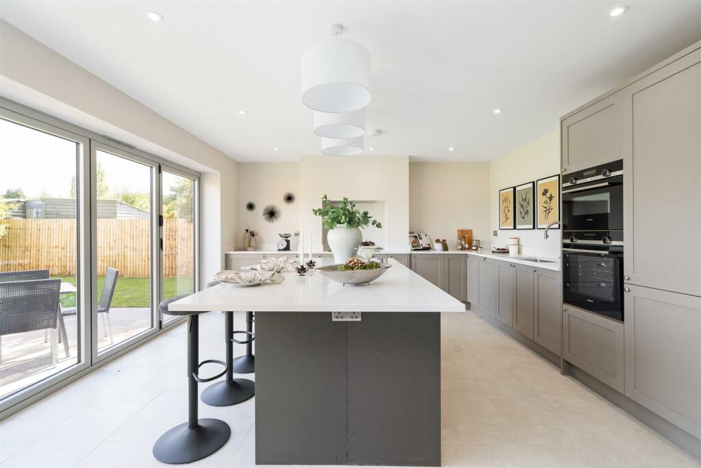 Additional image 4 of Banbury Road, Gaydon