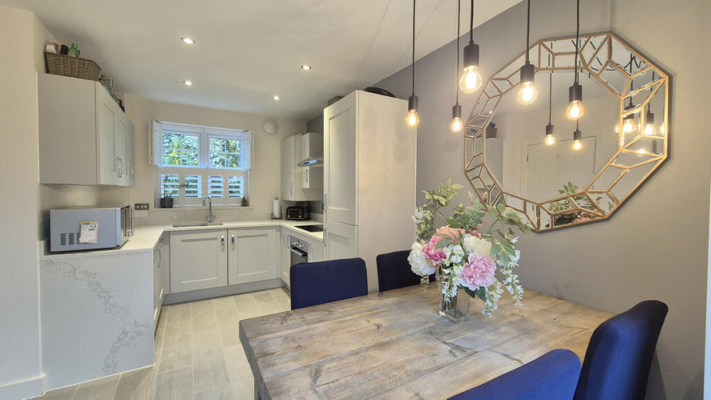 Additional image 21 of Cox Crescent, Long Itchington, CV47