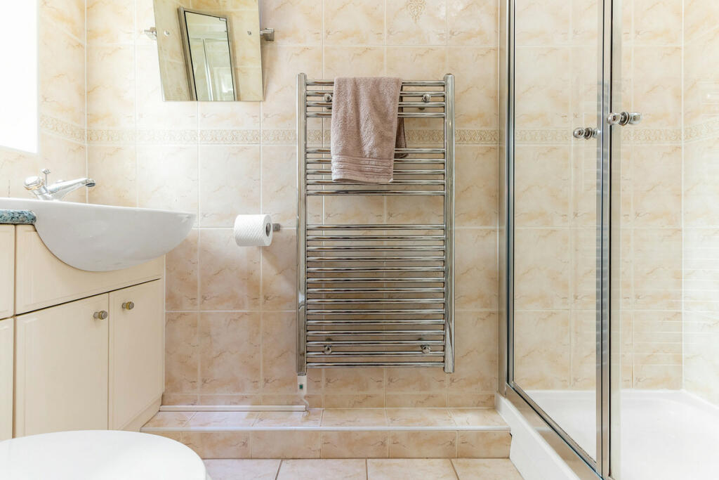 Additional image 17 of Station Road Kenilworth, Warwickshire, CV8 1JD