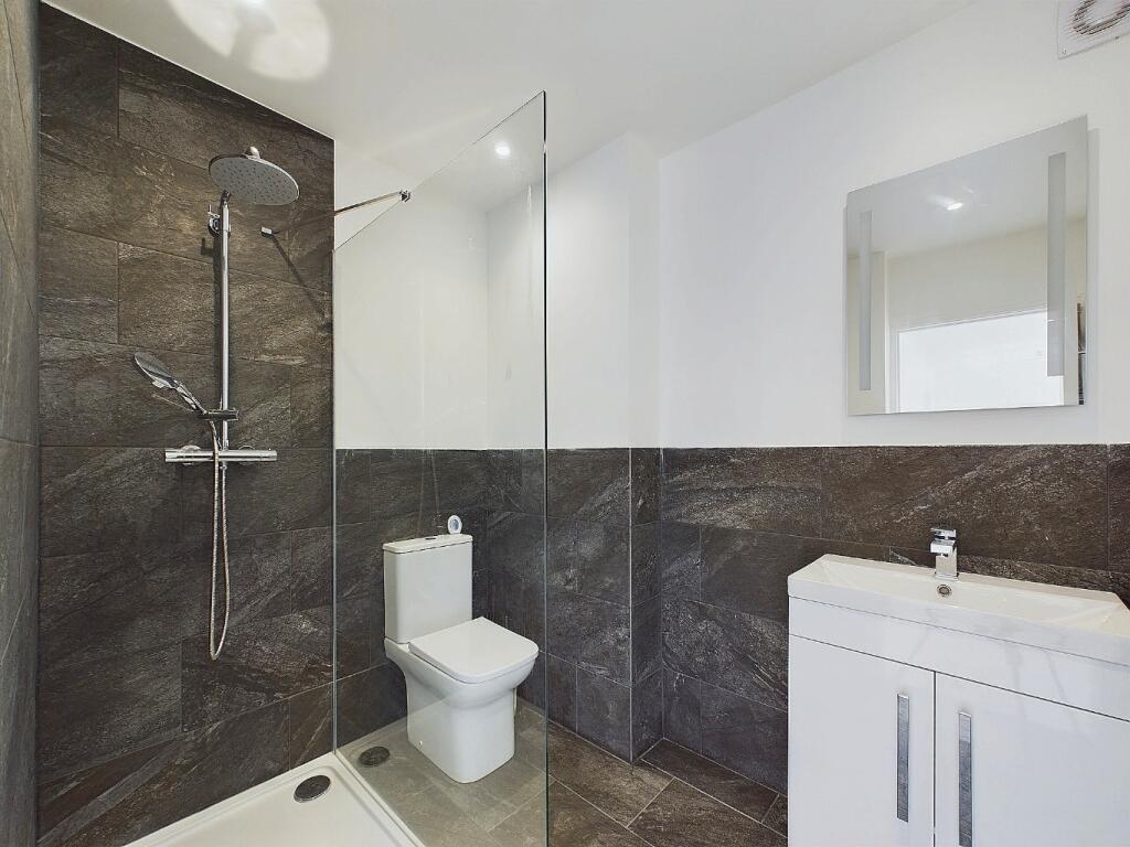 Additional image 8 of Coombfield Drive, Dartford, Kent, DA2