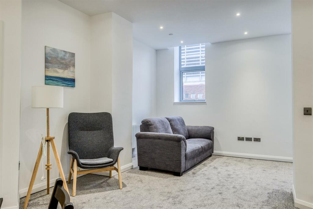 Additional image 7 of The Co-operative, Corporation Street, Coventry  ** BEAUTIFUL THROUGHOUT **