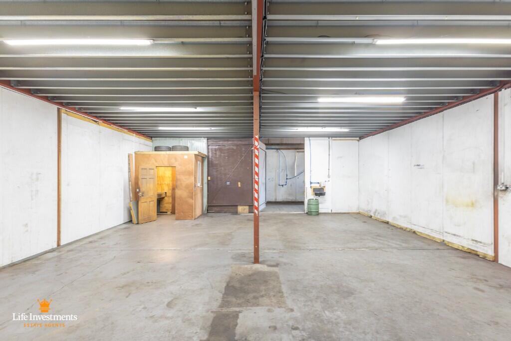 Additional image 8 of Straight Mile, CV23