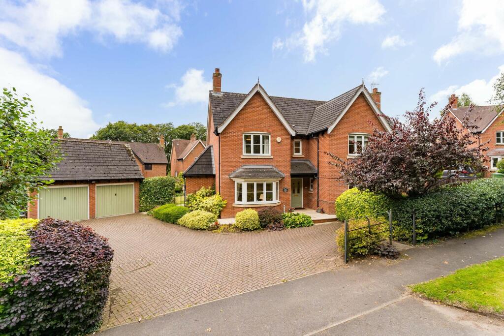 Additional image 2 of Spacious, 5 Bedroom home near the Whitegate Way