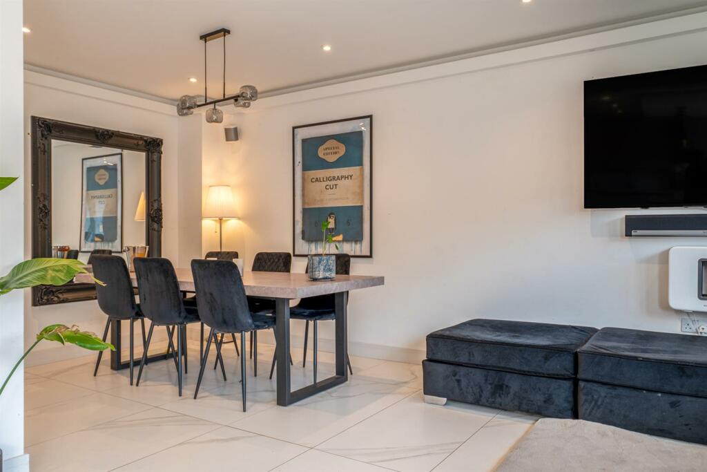 Additional image 4 of Kestrel Row, Southam