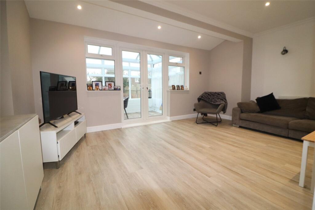 Additional image 16 of Oakdene Avenue, Erith, DA8