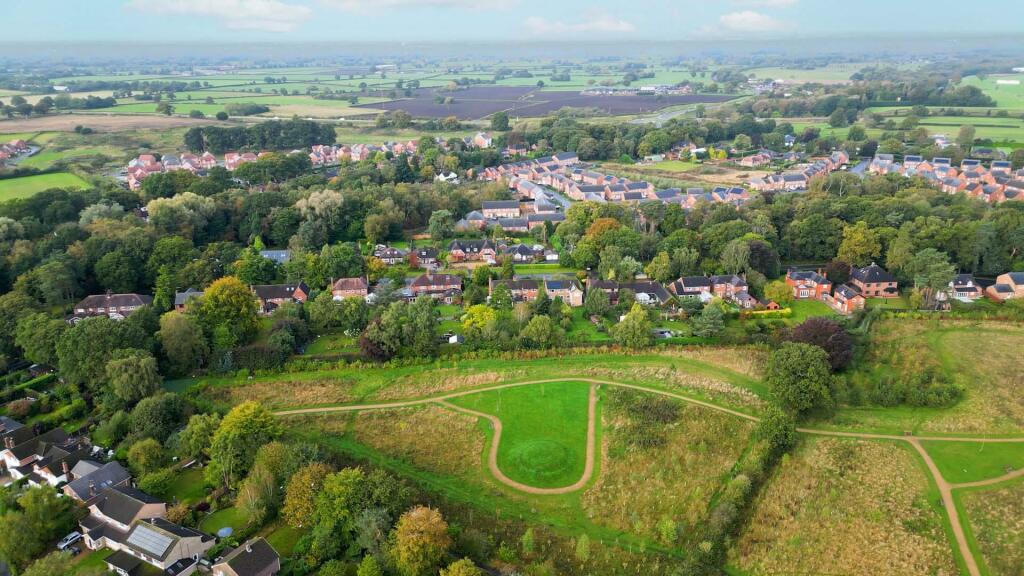 Additional image 63 of Spacious home on the exclusive Blackfirs Lane, Somerford, Congleton