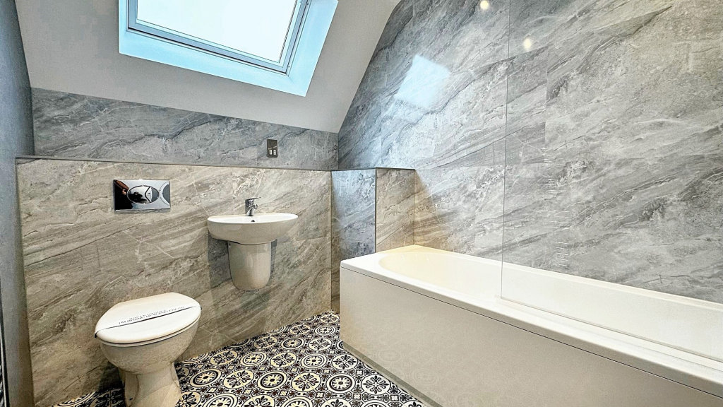 Additional image 10 of Apartment 9, Whittle House, 19 Warwick Street