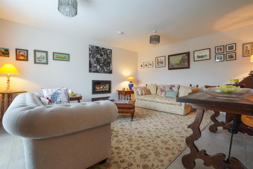 Additional image 4 of Moles End, Stratford-upon-avon