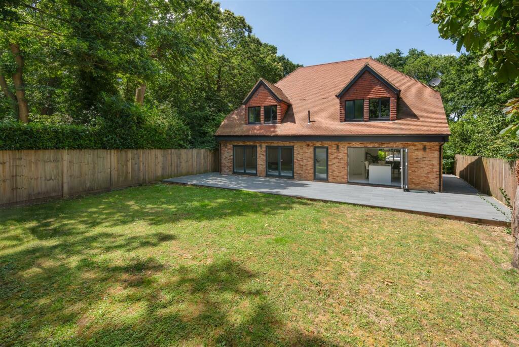 Additional image 18 of Royal Avenue, Whitstable