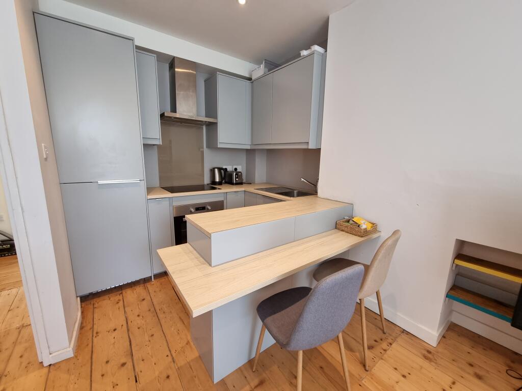 Additional image 3 of Flat 8, Birkland House, 37 Portland Street, Leamington Spa