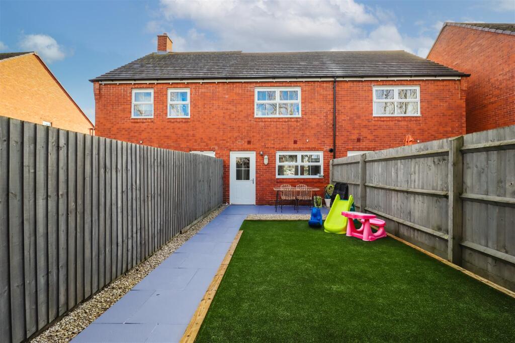 Additional image 23 of Meadow Drive, Long Itchington, Southam