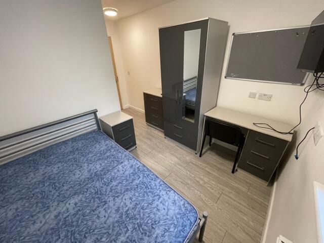 Additional image 3 of Room 3, Flat 1, Trinity Street, Leamington Spa