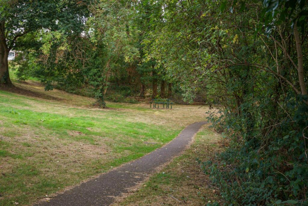 Additional image 17 of Longmeadow Way, Canterbury