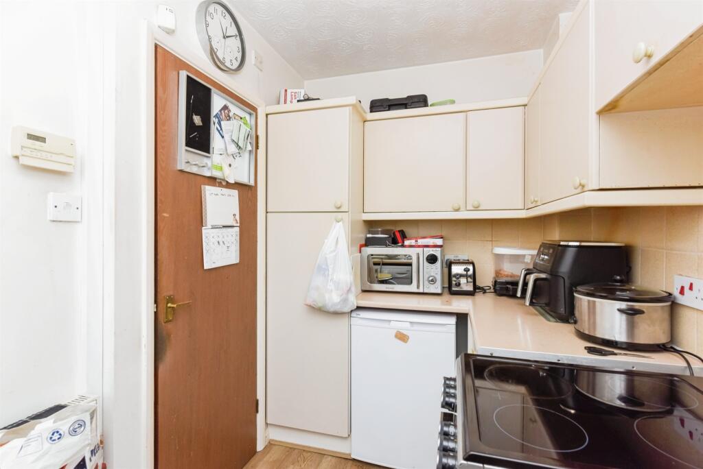Additional image 3 of Martins Drive, Atherstone