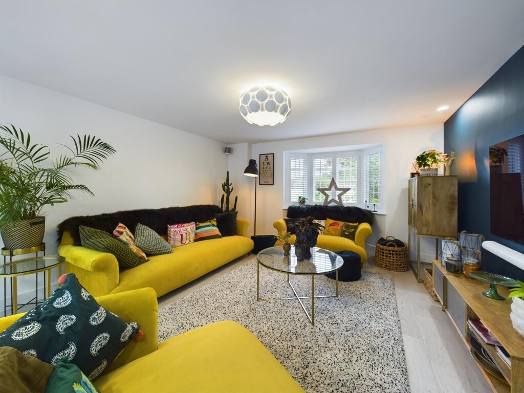 Additional image 9 of Persian Close, City Point