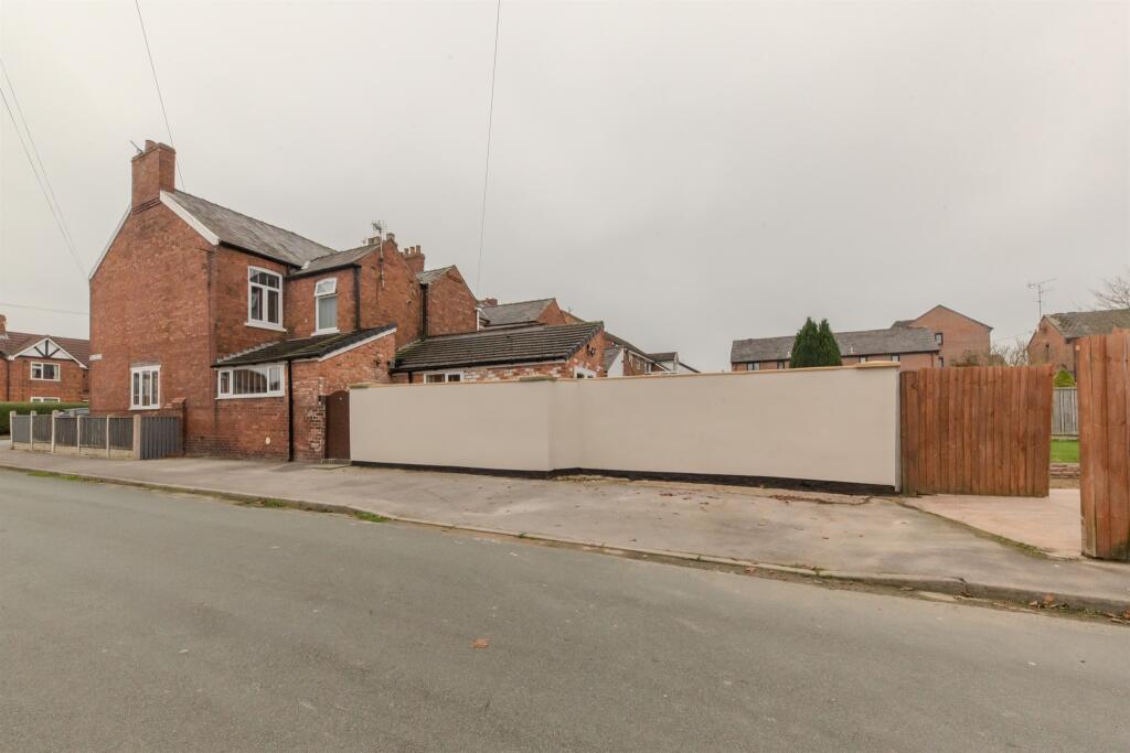 Additional image 20 of Gladstone Street, Winsford