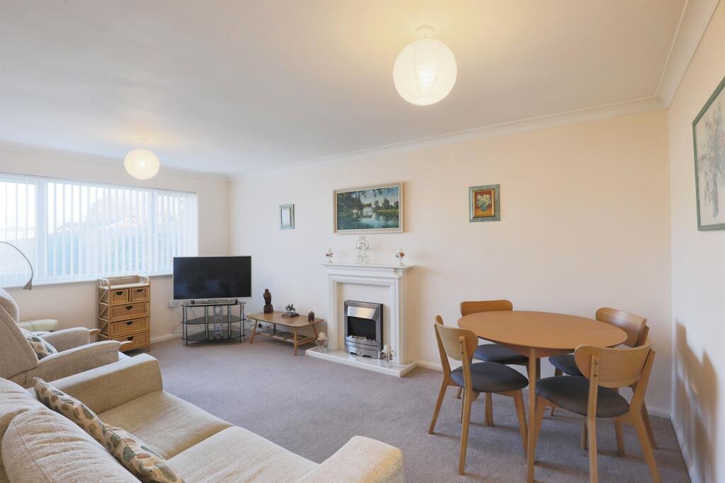 Additional image 5 of Cranwell Drive, Wellesbourne, Warwick