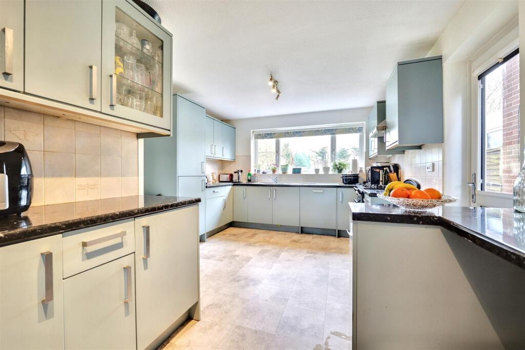 Additional image 8 of Claremont Close, Bulkington