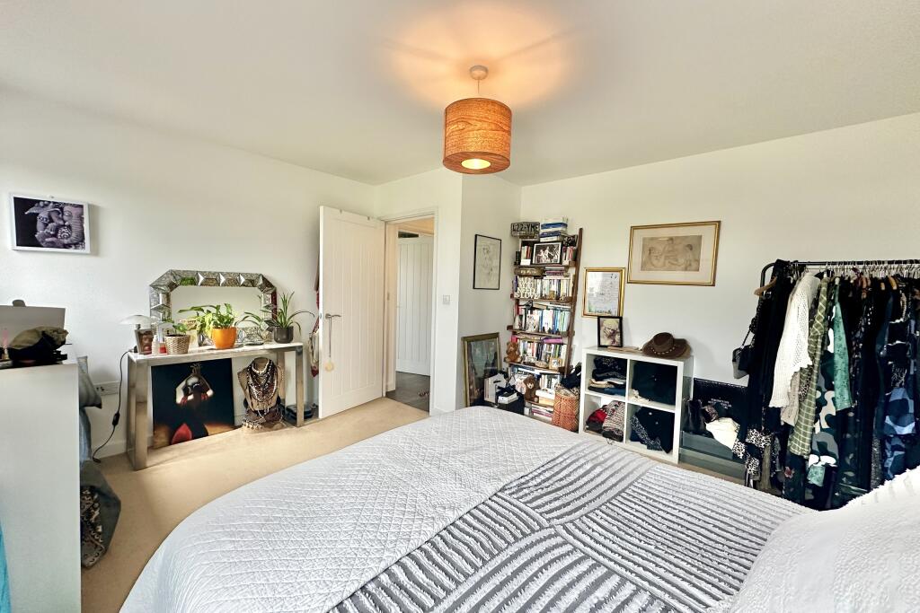 Additional image 7 of Drift, Fishermans Beach, Hythe, Kent