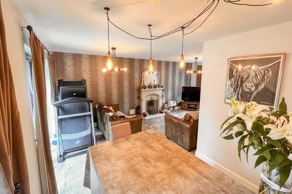 Additional image 10 of Cul-De-Sac Location! The Paddocks, Bulkington, Bedworth, CV12 9SR