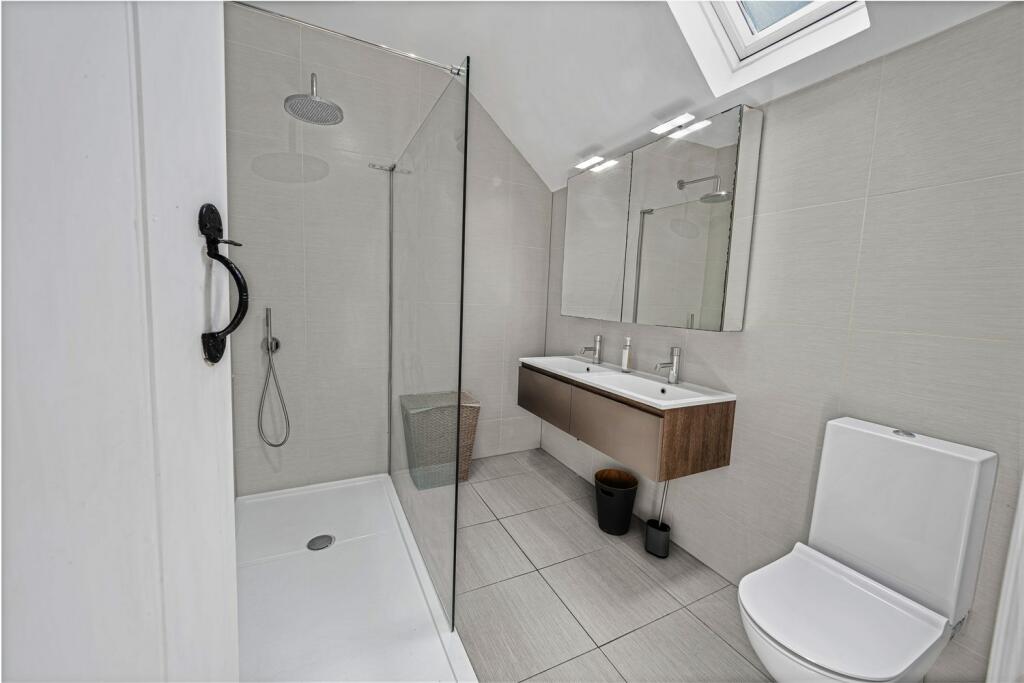 Additional image 19 of Holmes Chapel Road, Lach Dennis