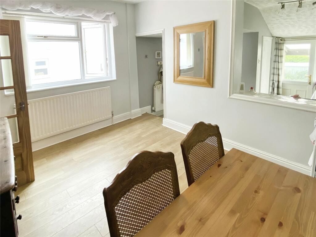 Additional image 3 of Glenfield Avenue, Nuneaton, Warwickshire, CV10