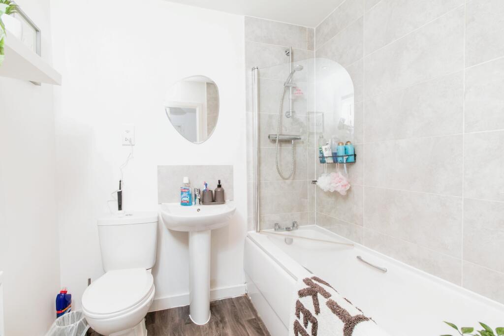 Additional image 12 of Hildefirth Close, Weldon, Ebbsfleet Valley, Swanscombe, DA10