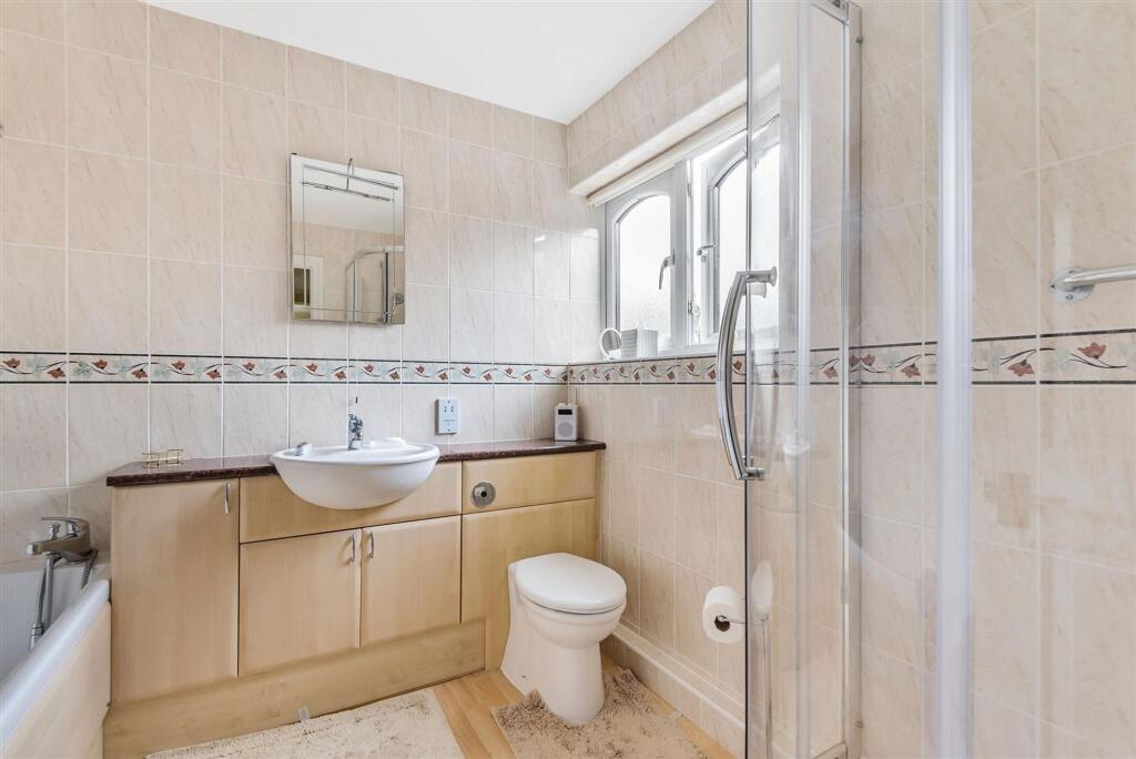 Additional image 7 of Burberry Grove, Balsall Common, CV7