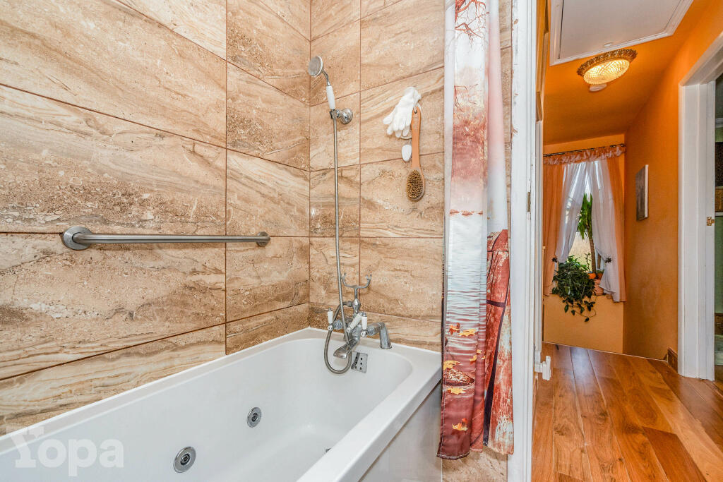 Additional image 20 of Stanley Crescent, Gravesend, DA12