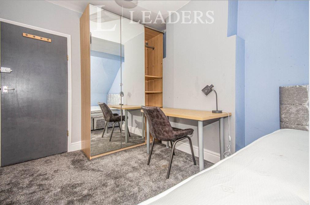 Additional image 5 of Waverley Road, Kenilworth