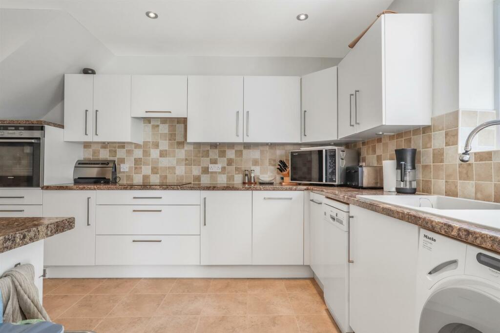 Additional image 10 of Dudley Road, Kenilworth