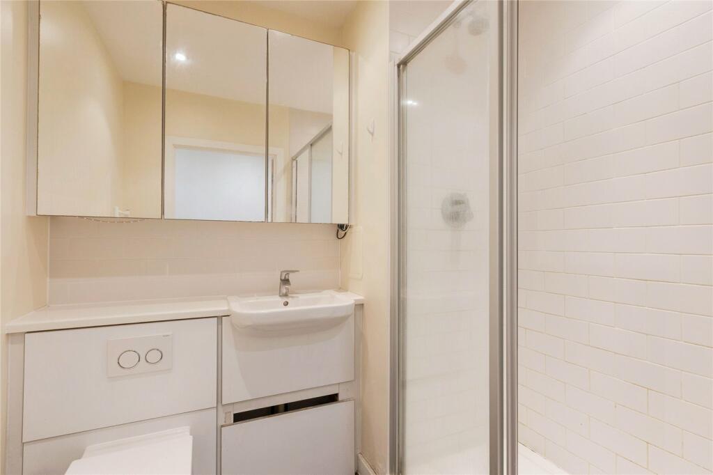 Additional image 8 of Station Road, Sidcup, DA15