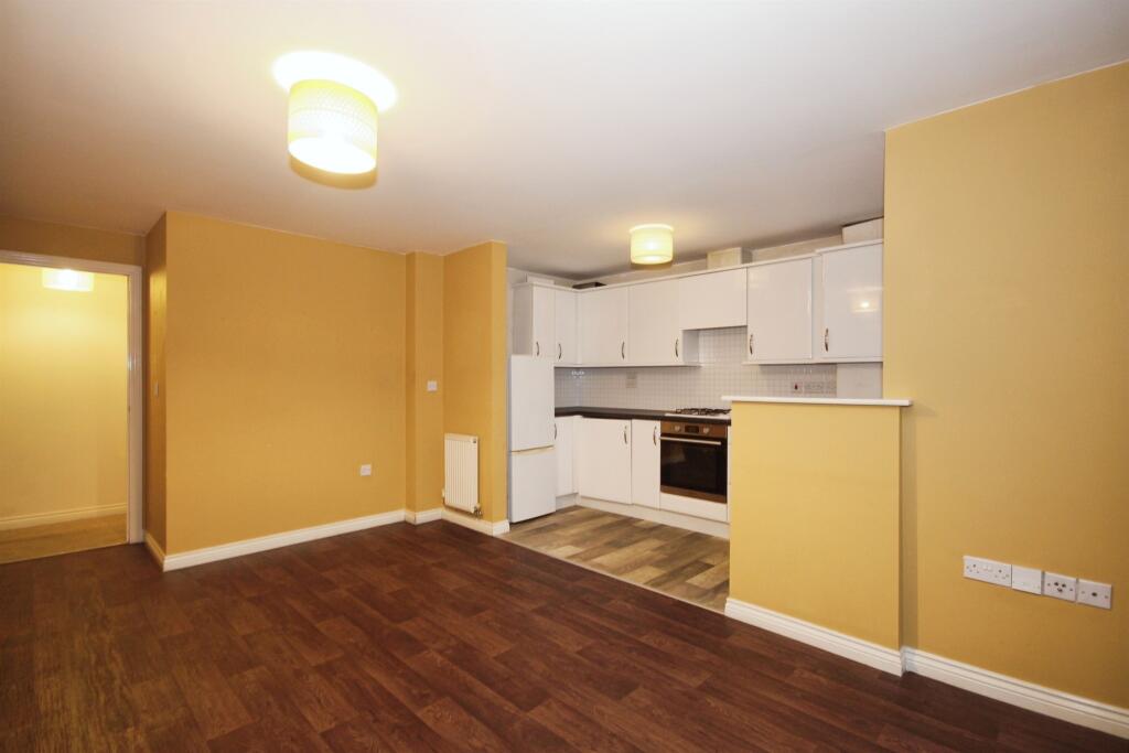 Additional image 4 of Thackhall Street, Hillfields, Coventry