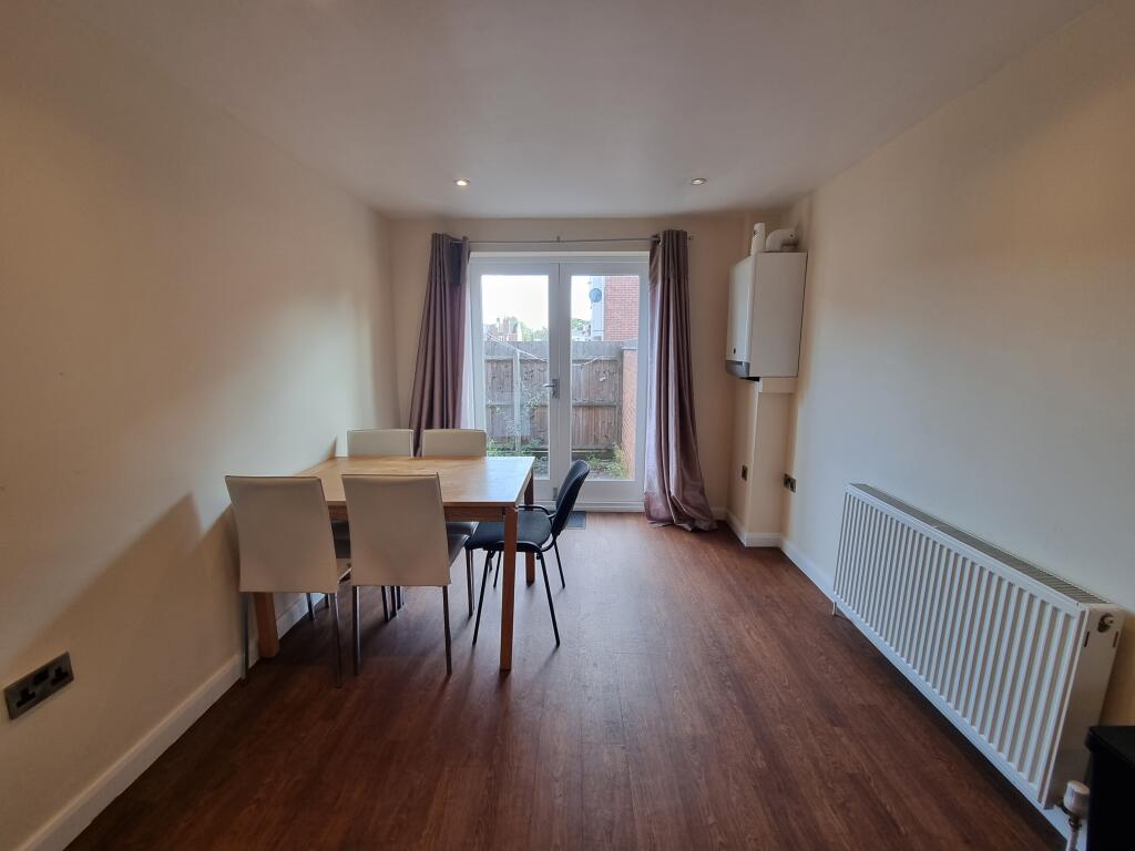 Additional image 3 of 6 Princes Court, Princes Street