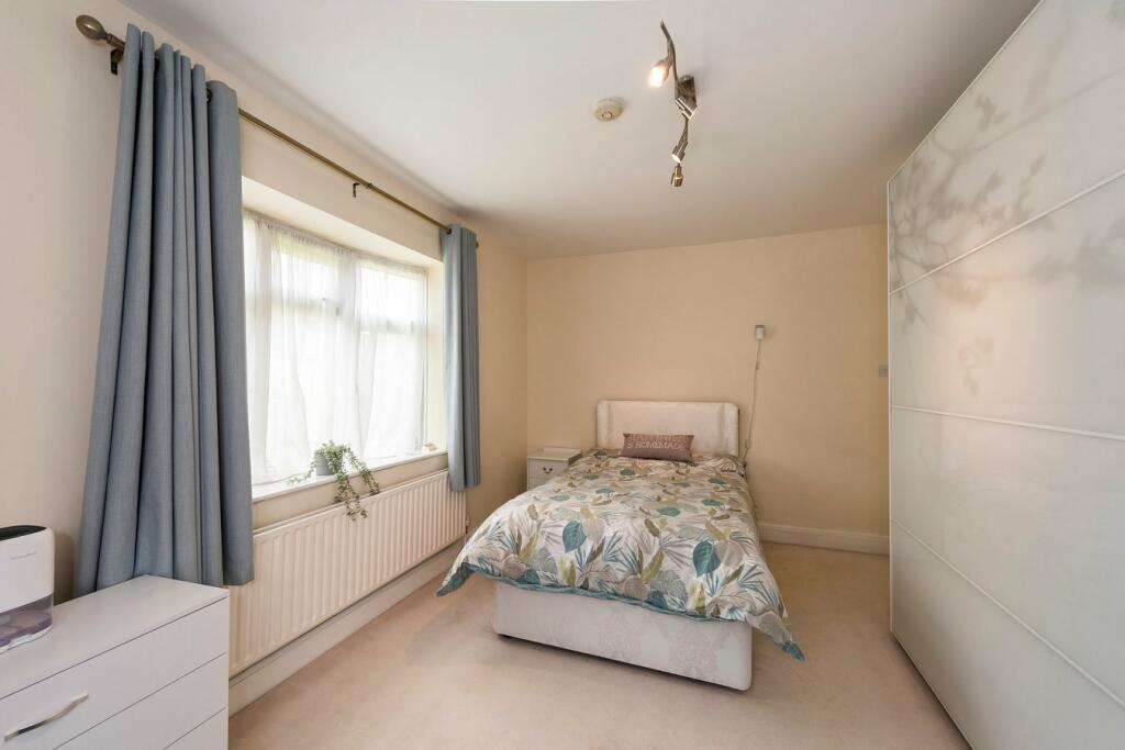 Additional image 8 of Pickford Lane, Bexleyheath, DA7