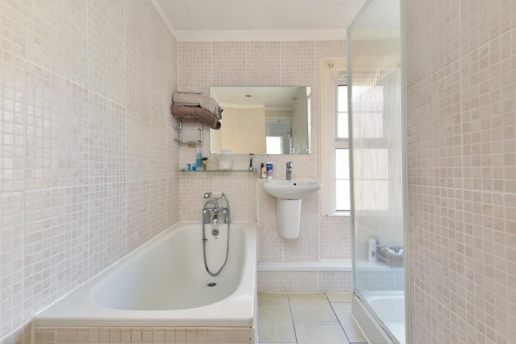 Additional image 13 of Cullings Hill, Elham