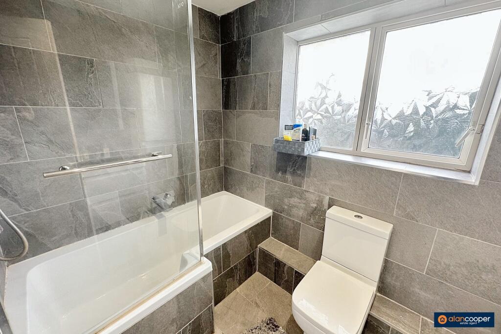 Additional image 15 of Pallett Drive, St Nicolas Park, Nuneaton, CV11 6LT