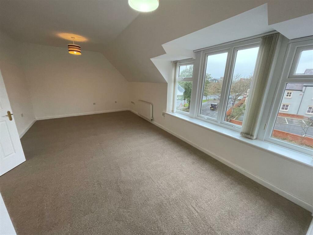 Additional image 3 of Monument Court, Durham