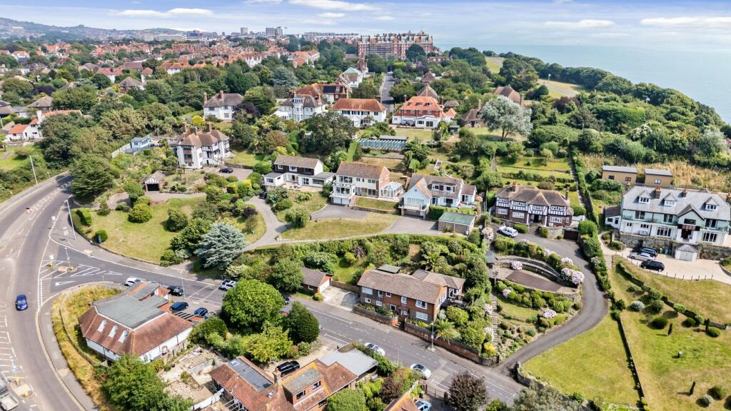 Additional image 4 of Radnor Cliff Crescent, Folkestone, CT20