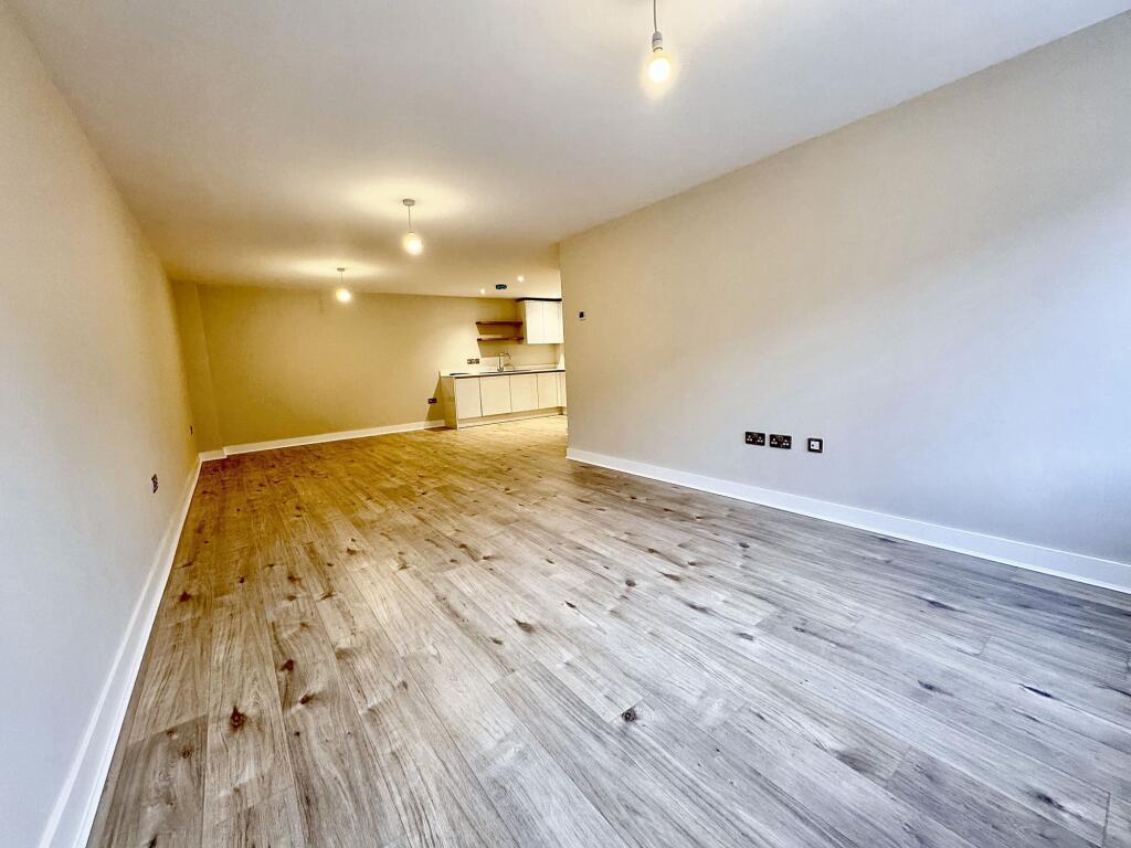 Additional image 4 of Apartment 4, Whittle House, 19 Warwick Street