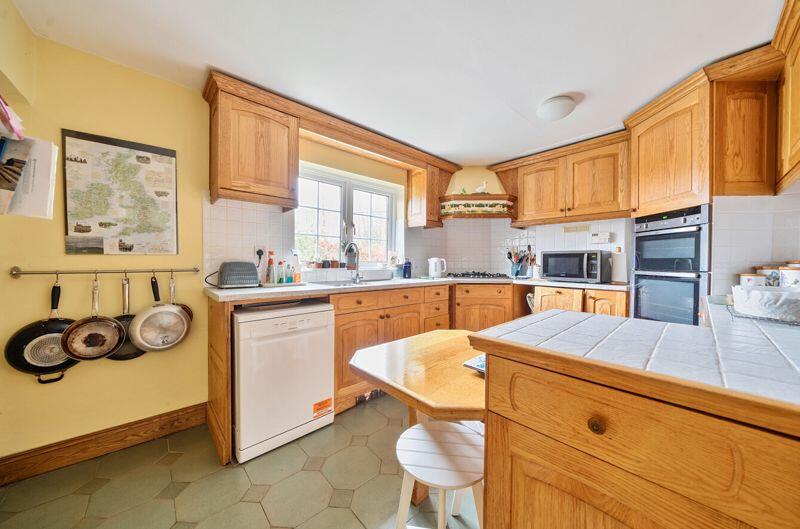 Additional image 12 of Ware, Ash