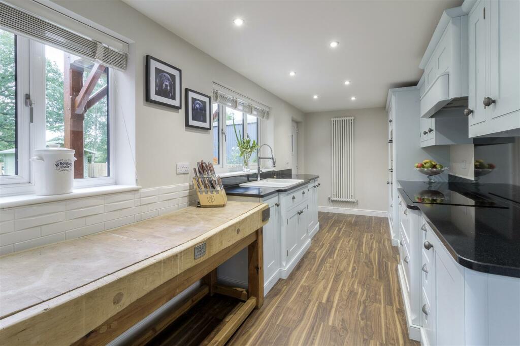 Additional image 11 of Monks Park Lane, Mancetter, CV9