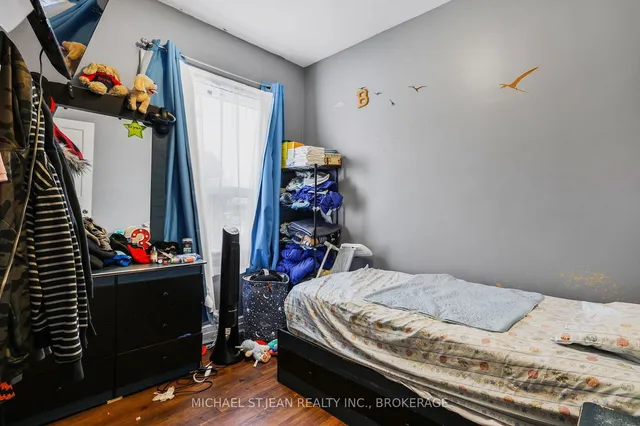 Additional image 18 of 42 Ellis Ave