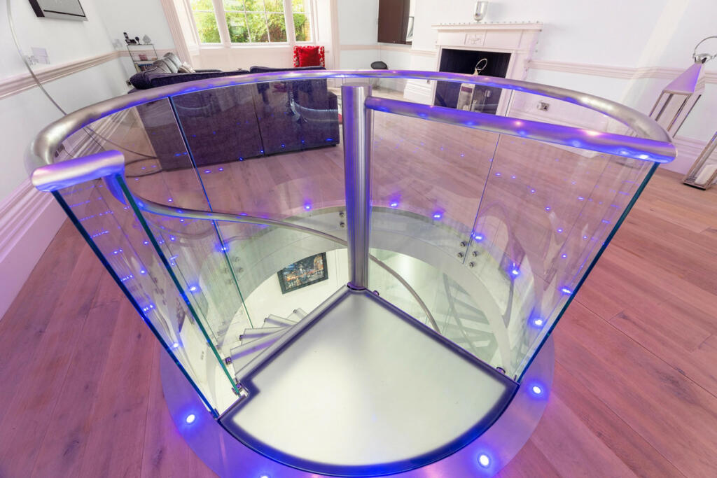 Additional image 10 of Parade, Leamington Spa, Warwickshire CV32 4DG