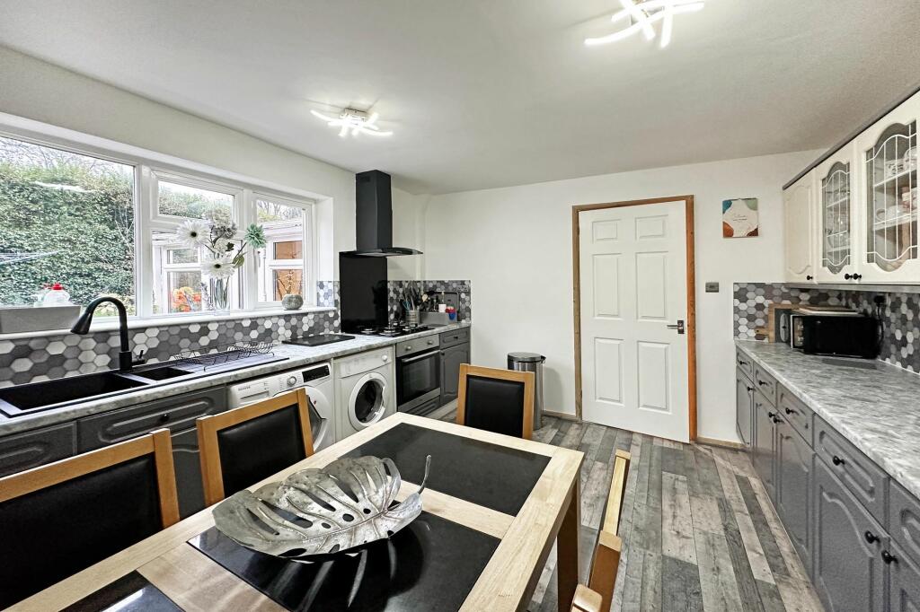 Additional image 9 of Whitnash Close, Balsall Common, CV7