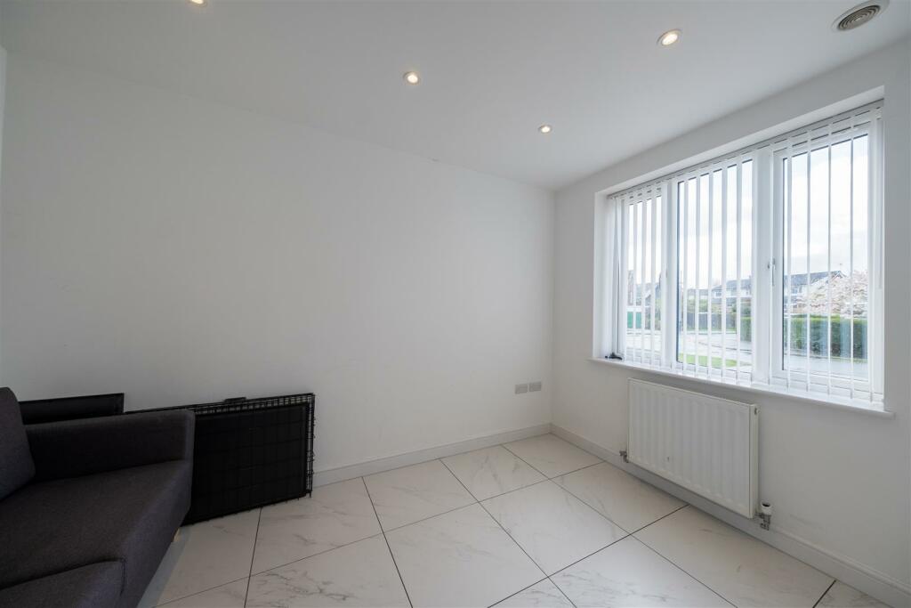Additional image 11 of Yew Tree Drive, Barnton, Northwich